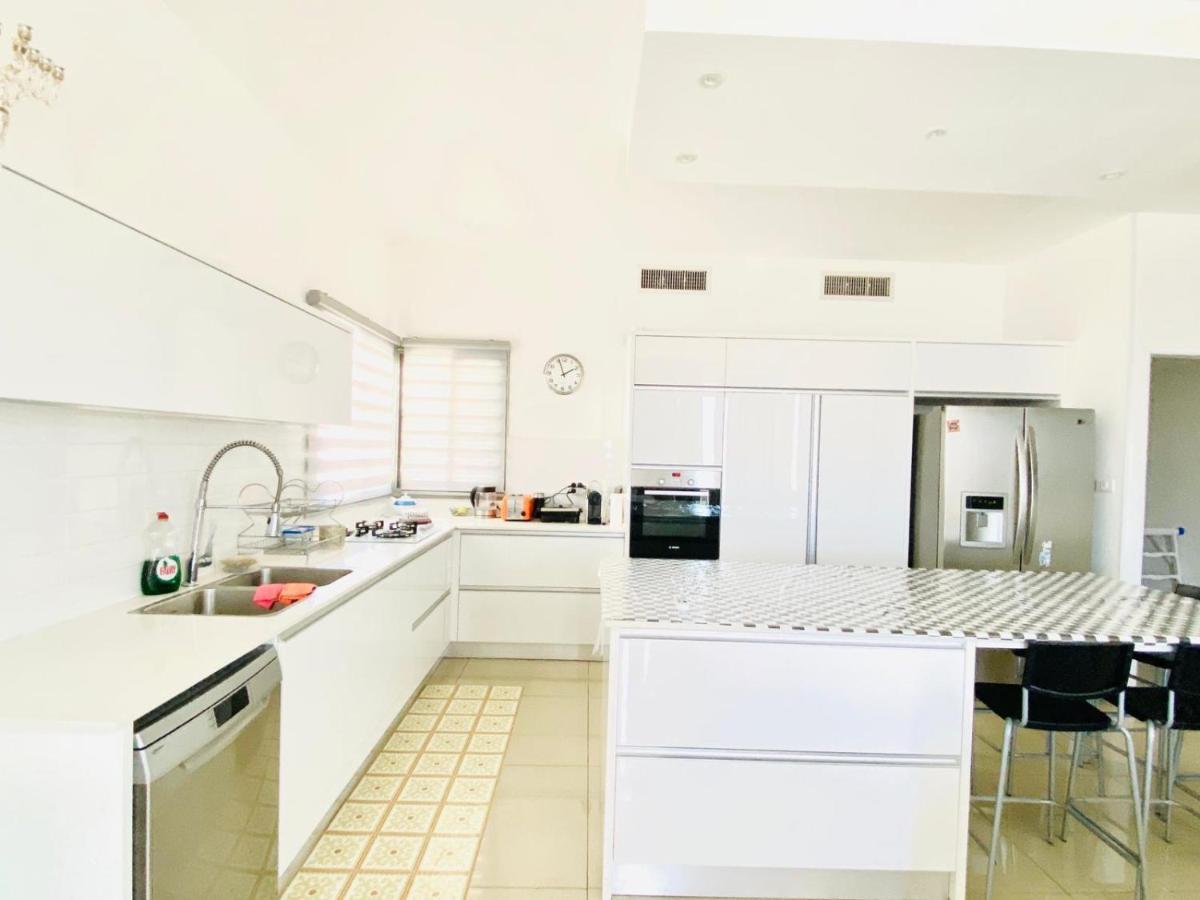 Stunning Penthouse With Sea Views And Private Heated Pool Apartment Eilat Ngoại thất bức ảnh