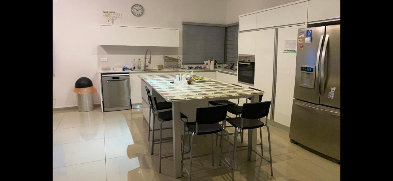 Stunning Penthouse With Sea Views And Private Heated Pool Apartment Eilat Ngoại thất bức ảnh