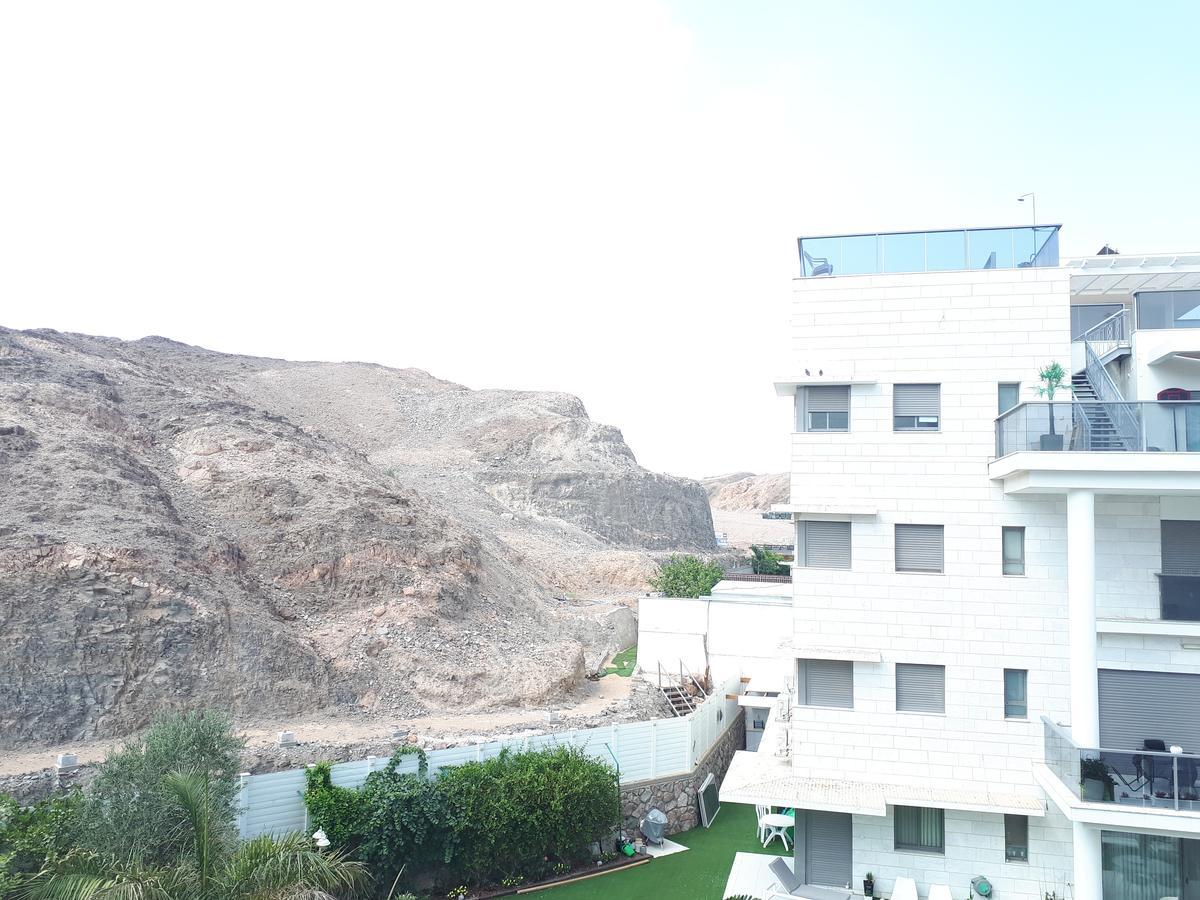 Stunning Penthouse With Sea Views And Private Heated Pool Apartment Eilat Ngoại thất bức ảnh