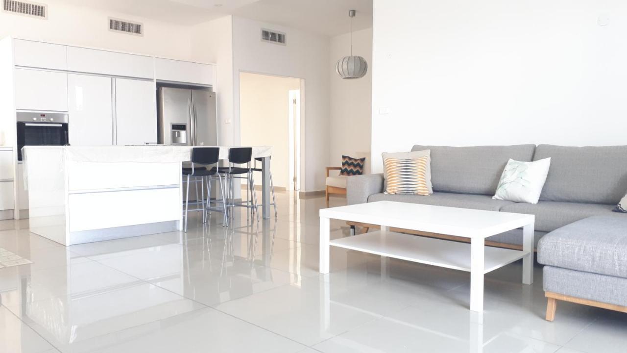 Stunning Penthouse With Sea Views And Private Heated Pool Apartment Eilat Ngoại thất bức ảnh